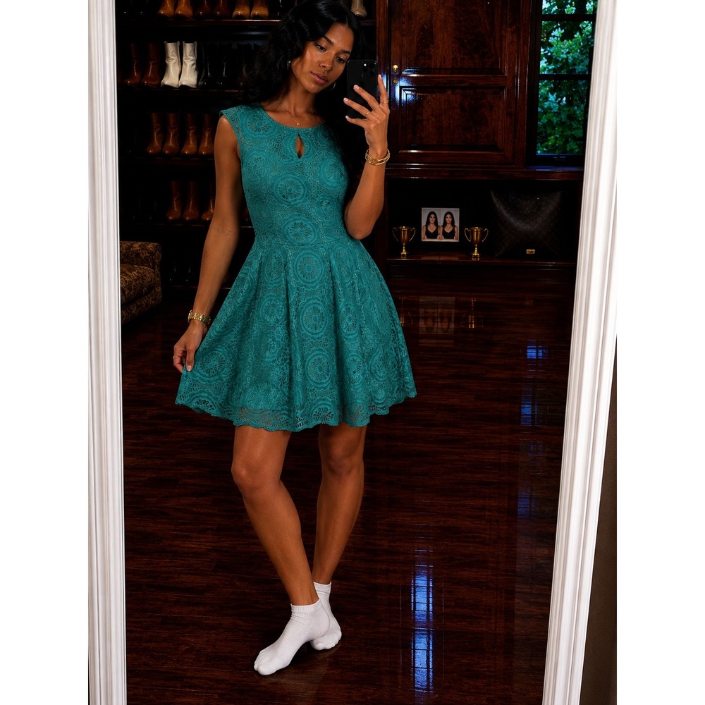 London Style Collection Teal Green Lace Fit and Flare Keyhole Dress Size 8